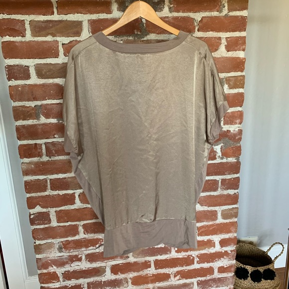 Aryn K dolman silky L top v neck loose flowy - Picture 5 of 7